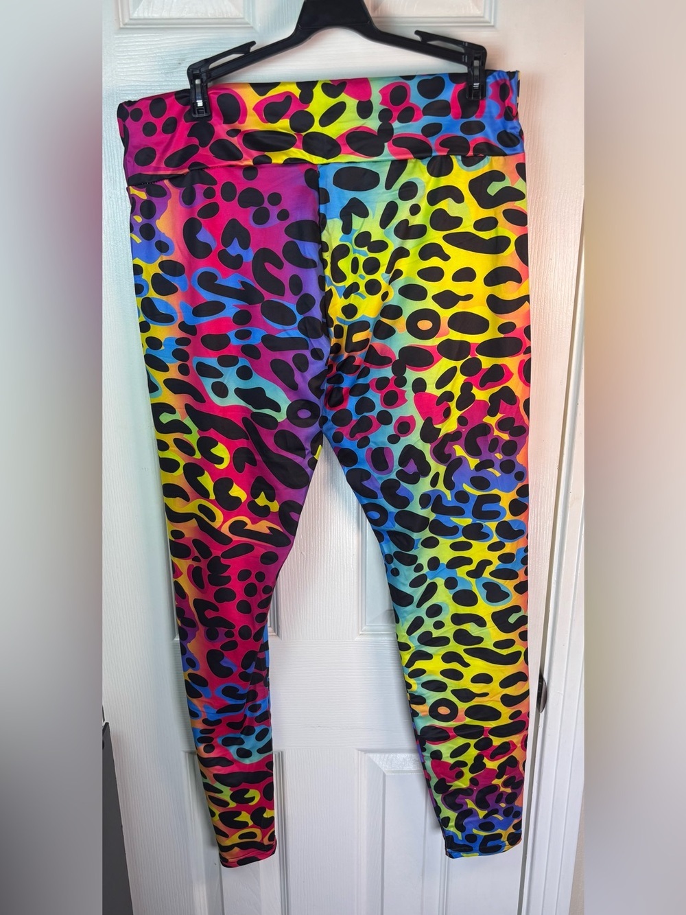 Women's Rainbow Leopard Print Leggings - Vibrant Multicolor - Picture 3 of 12